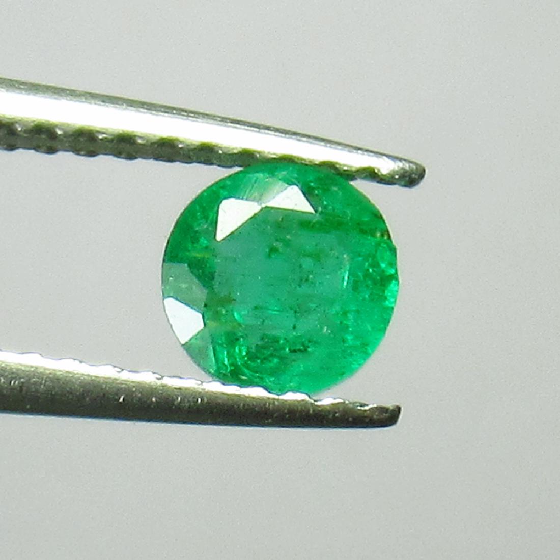 0.51 Ct Genuine Zambian Emerald 5 mm Round Cut (1 of 2)