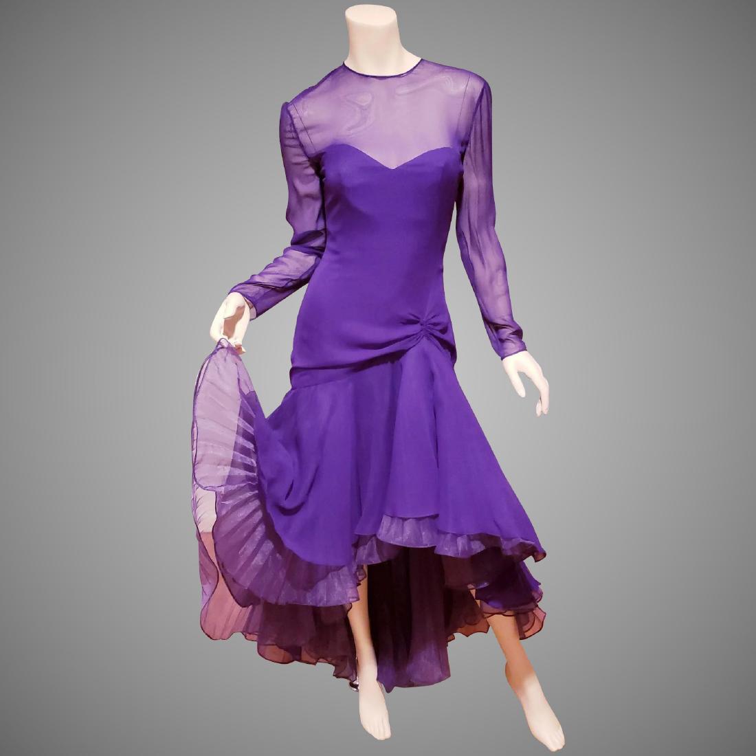 Vtg Valentino Amen Wardy Retro High Fashion Formal Gown: A rare find Unique Formal High End gown Amen Wardy for Valentino. Amazing stunning details . Sweatheart illusion bodice. Frily-perma open pleats Asymetrical skirt Purple Hue. A site to see. The Valent