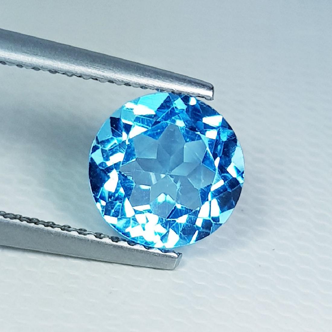 Natural Blue Topaz Round Cut 2.15 ct (1 of 5)