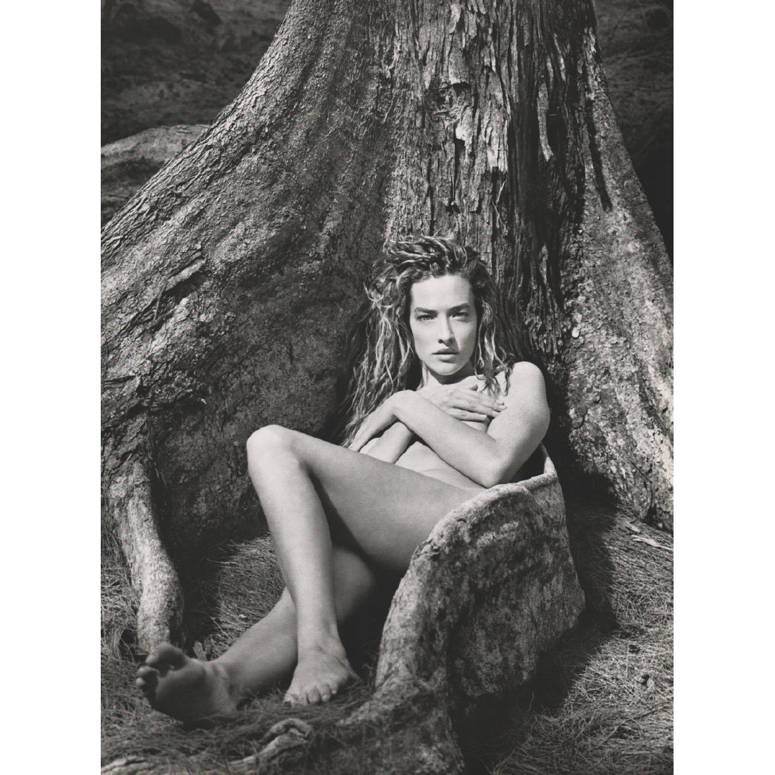 HERB RITTS - Tatjana, Hawaii 1987: Artist: HERB RITTS Print Title: Tatjana, Hawaii 1987 Medium: Sheet-fed Gravure Printing Date: 1980's Printed in Japan Image Size approx: 11 X 14 inches Herb Ritts (1952-2002) was an American fashion p
