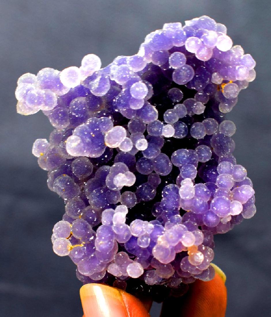 53 Gram Double Sided Natural Chalcedony / Grape Agate: 53 Gram Double Sided Natural Chalcedony / Grape Agate from Indonesia - Weight : 53 Gram Dimension : 58*46*31 mm Treatment :Natural Locality : Indonesia DHL EXPRESS Shipping; 53 Gram Double Sided Natur