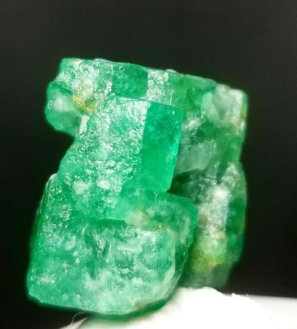 30 Carats Supreme Quality Natural Emerald Crystal in: Title: 30 Carats Supreme Quality Natural Emerald Crystal in Amazing shape Origin: PAKISTAN Weight: 30 CARATS 30 Carats Supreme Quality Natural Emerald Crystal in Amazing shape Reserve: $25.00 Shippin