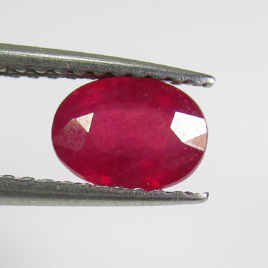 1.09 Ctw Natural Mozambique Red Ruby Oval Cut (1 of 2)