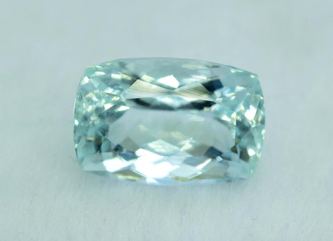 9.89 cts Certified Untreated Aquamarine Gemstone from (1 of 7)