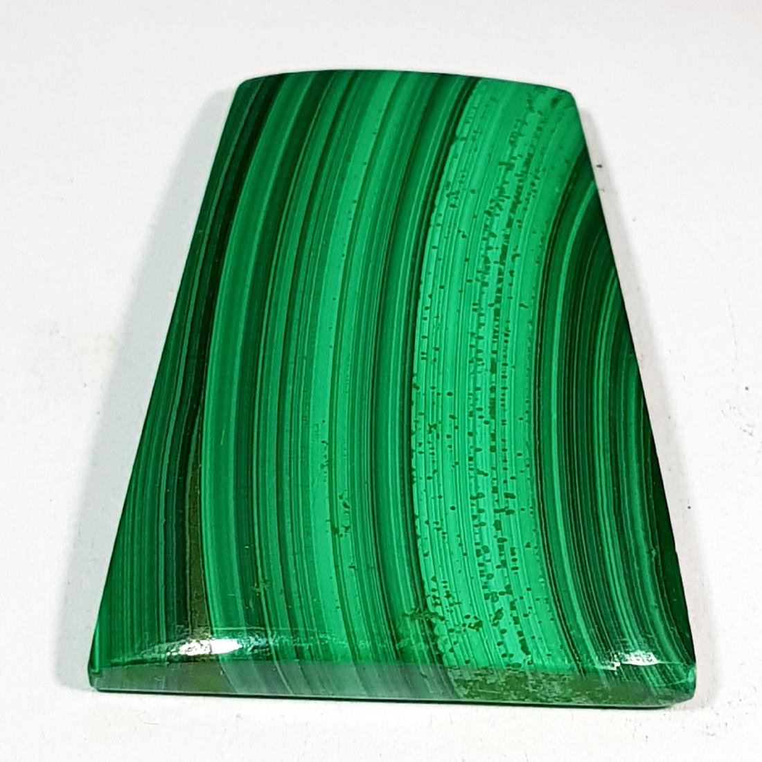 76.65 ct Natural Malachite: No Reserve! Title: 76.65 ct Natural Malachite Color/Clarity: Opaque Gemstones Carat Weights: 76.65 Size/Dimensions: 34.85 x 27.60 x 5.80 Fancy - Africa Shipping: Worldwide: Flat-rate of $10.00 to anyw