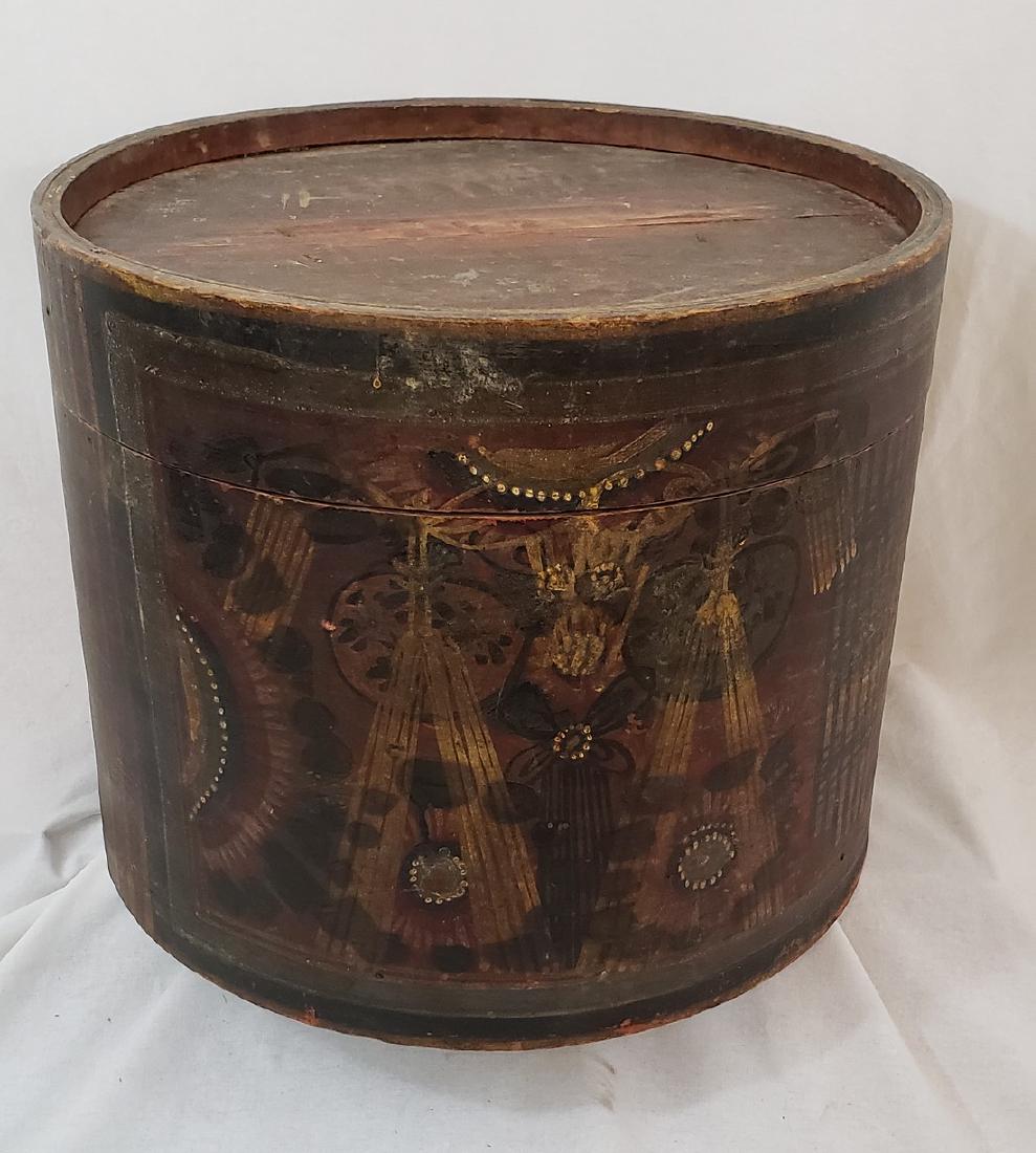 Norwegian decorated band box. Mid 19th century. (1 of 9)