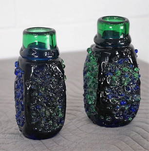 2 Murano Vases: Condition; Excellent; Dimensions; Height: 8.5" / 21.59cm Depth: 4" / 10.16cm Width: 4" / 10.16cm; No. of Items; 2; Description; Two exquisite Vintage hand blown Italian Murano glass vases. Reserve: