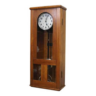 Vintage Classic Clock Solari: Condition; Very Good; Dimensions; Height: 46" / 116.84cm Depth: 9" / 22.86cm Width: 19" / 48.26cm Manufactured By: Solari; No. of Items; 1; Description; Vintage classic electric clock in superb