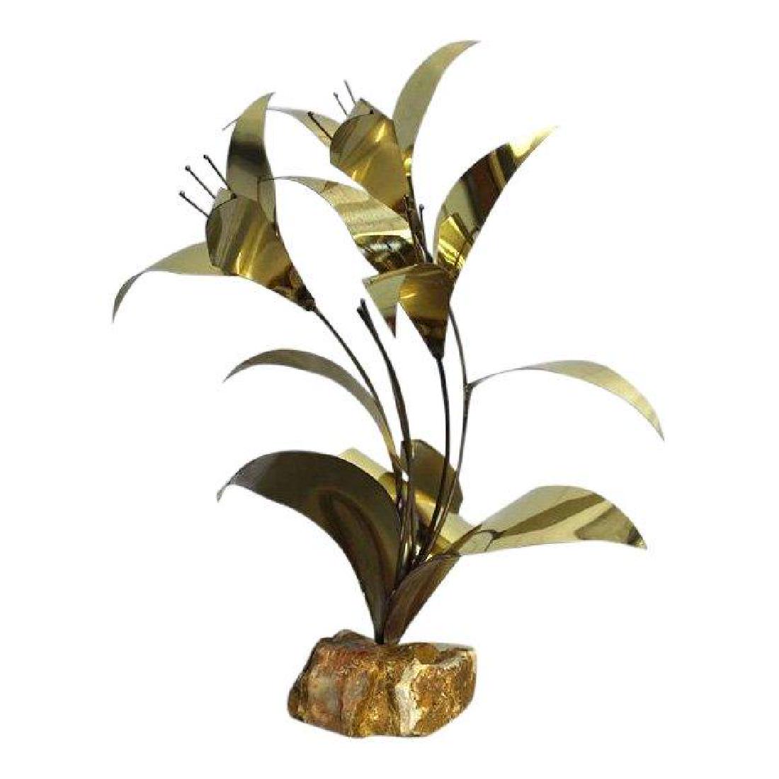 Botanical Art by Curtis Jere: Condition; Very Good; Dimensions; Height: 15.75" / 40.01cm Width: 11" / 27.94cm Designed By: Curtis Jere; No. of Items; 1; Description; Small Lily Flower Sculpture attached to a beautiful gold tone mi
