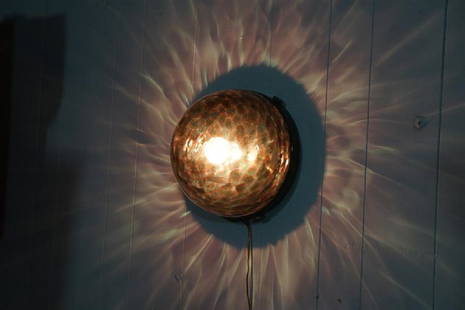 Murano Globe Wall Light: Condition; Good; Dimensions; Height: 8" / 20.32cm Width: 11.5" / 29.21cm; No. of Items; 1; Description; Murano Glass Globe Wall Light Reserve: $100.00 Shipping:Domestic: Flat-rate of $55.00 (East