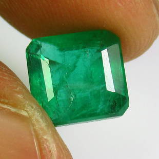 2.66 Ct Genuine Zambian Emerald Octagon Cut AAA++ Green: Title: 2.66 Ct Genuine Zambian Emerald Octagon Cut AAA++ Green Stone Clarity: VS-2 Gemstones: Natural Emerald Carat Weights: 2.66 Size/Dimensions: 8.20 x 7.80 x 5.20 mm Additional Information: Nice