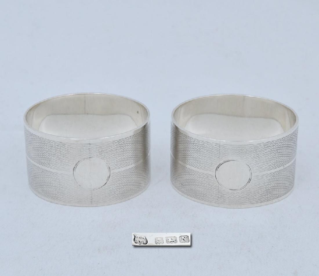 1937 British antique silverware 1 silver sterling ring: Title: 1937 British antique silverware 1 silver sterling ring 1 oval AR-DECO pattern Birmingham system Origin: England Date/Period: 1890-1964 Silver Purity: 925 Size: 5cm*4cm, height 3cm Item Weight: