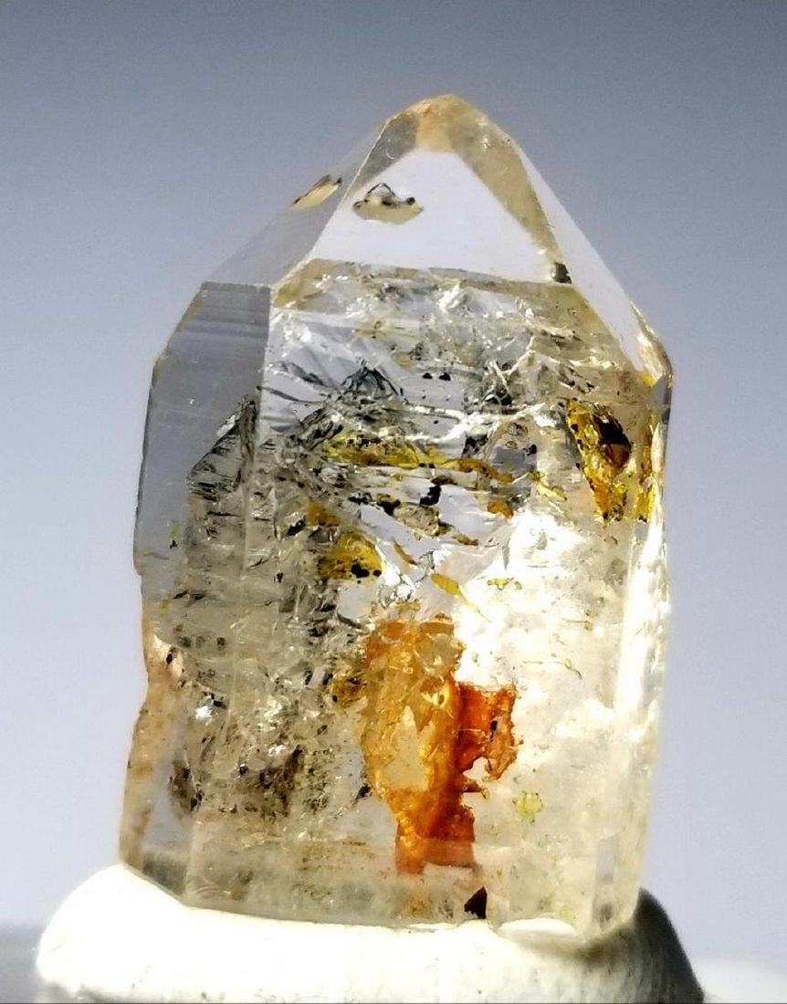31.5 Carats Petroleum Quartz Scepter - 25X17X10: Title: 31.5 Carats Petroleum Quartz Scepter - 25X17X10 Origin: Afghanistan Description: 31.5 Carats Petroleum Quartz Scepter - 25X17X10 Reserve: $90.00 Shipping: Domestic: Flat-rate of $23.00 to anywh