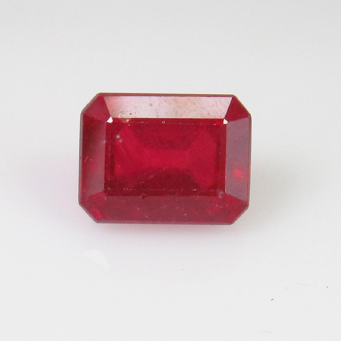 2.75 Ct Genuine Mozambique Pinkish Red Ruby 8X6 mm (1 of 2)
