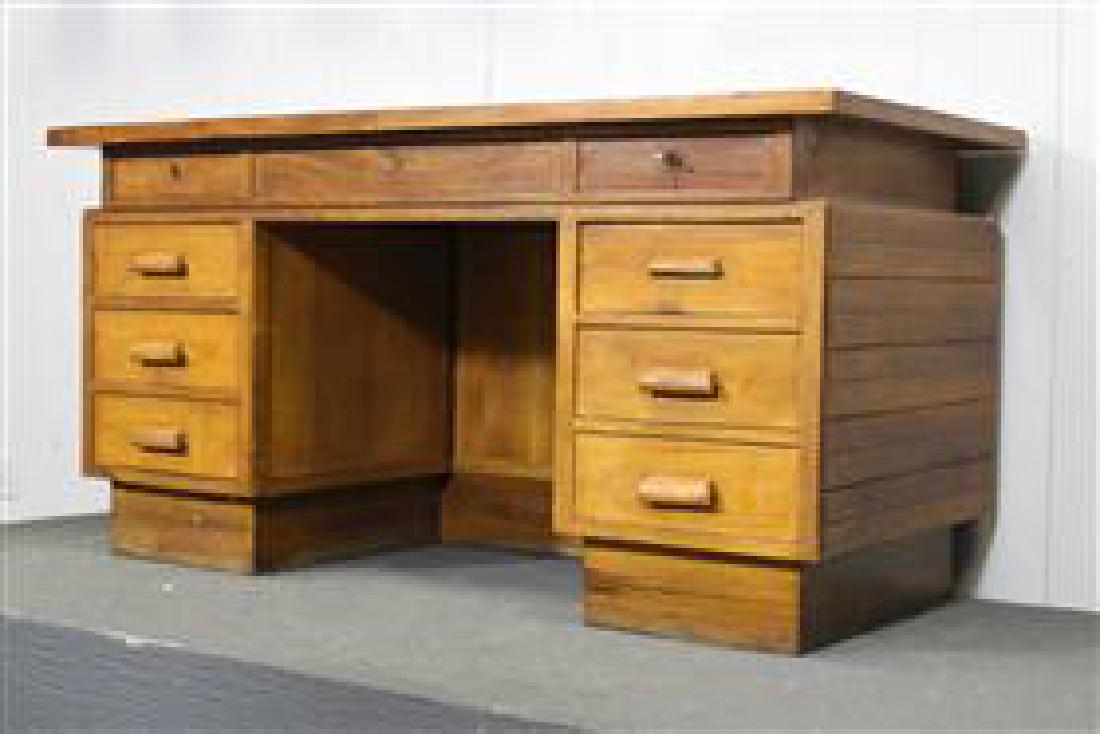 Desk by Giovanni Michelucci: Title: Desk by Giovanni Michelucci Description: Condition; Good; Dimensions; Height: 31.5" / 80.01cm Width: 29" / 73.66cm Length: 63" / 160.02cm Designed By: Giovanni Michelucci; No. of Items; 1; Desc