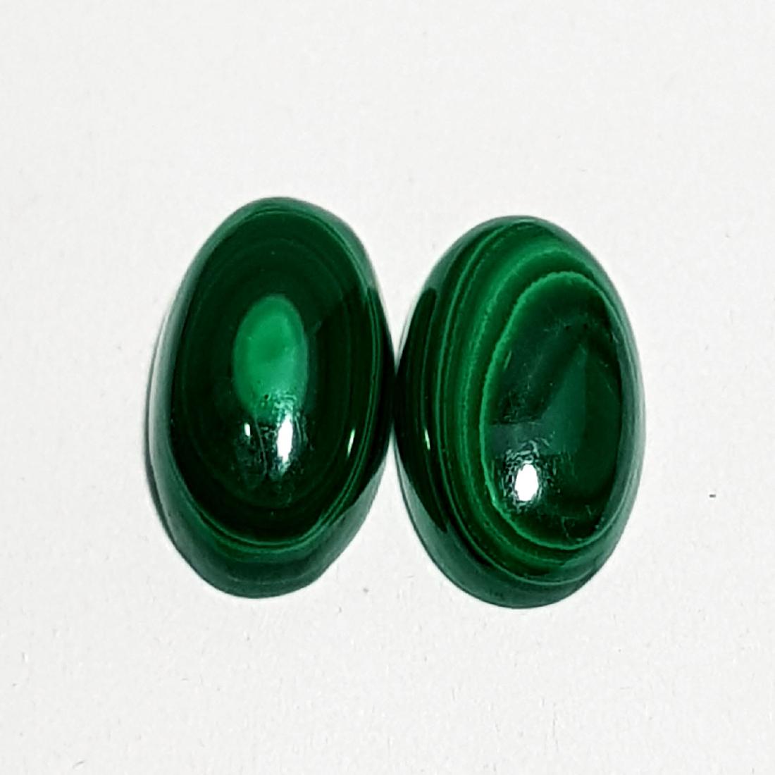 8.90 ct Pair of Natural Malachite: No Reserve! Title: 8.90 ct Pair of Natural Malachite Color/Clarity: Opaque Gemstones: Loosegemstone Carat Weights: $9 Size/Dimensions: 13.20 x 7.30 x 4.50/12.90 x 7.50 x 3.70 Additional Information: O