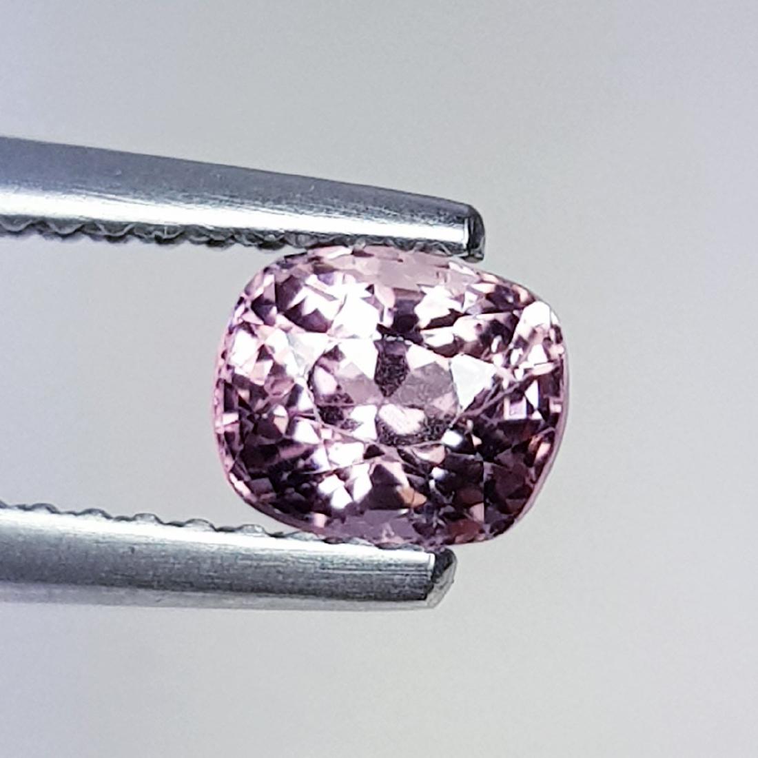 Natural Spinel Cushion Cut 0.80 ct: No Reserve! Title: Natural Spinel Cushion Cut 0.80 ct Color/Clarity: VS Gemstones: Loosegemstone Carat Weights: $1 Size/Dimensions: 5.50 x 4.70 x 4.00 Additional Information: Rectangular Cushion - Bur