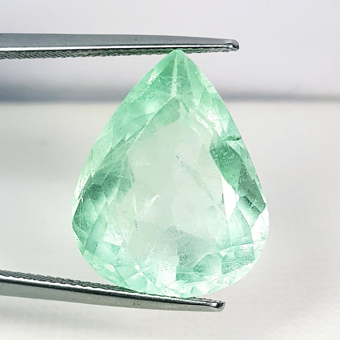 Natural Colombian Green Fluorite Pear Cut 24.20 ct: No Reserve! Title: Natural Colombian Green Fluorite Pear Cut 24.20 ct Color/Clarity: SI Gemstones: Loosegemstone Carat Weights: 24.2 Size/Dimensions: 20.00 x 16.00 x 11.40 Additional Information: Pear