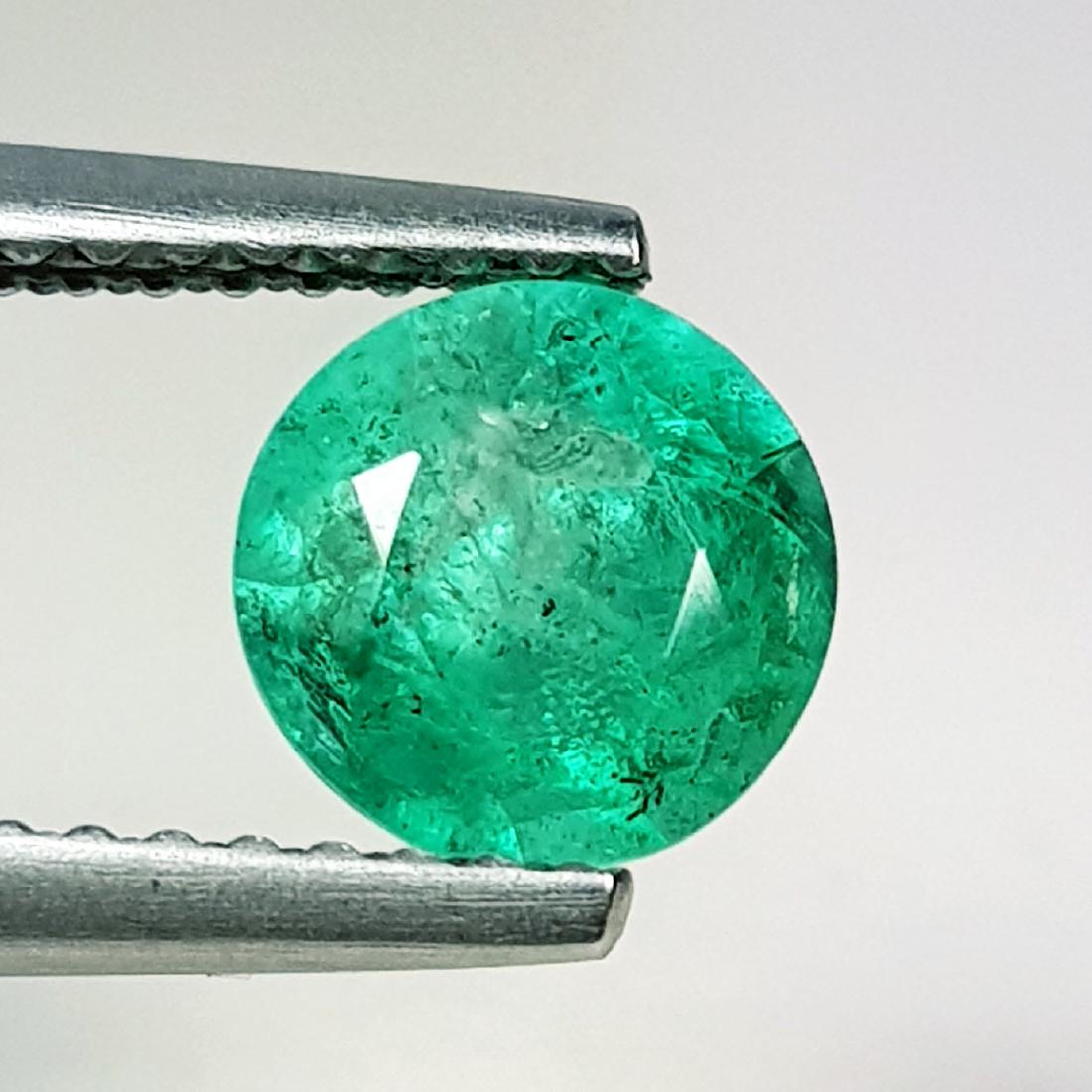 Natural Emerald Round Cut 0.95 ct (1 of 6)