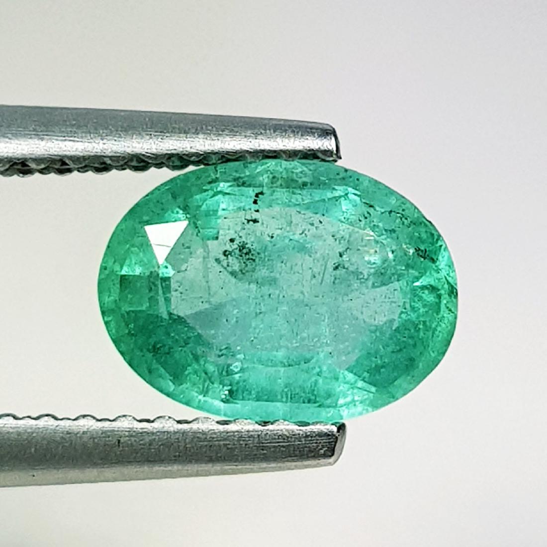 Natural Emerald Oval Cut 1.20 ct (1 of 6)