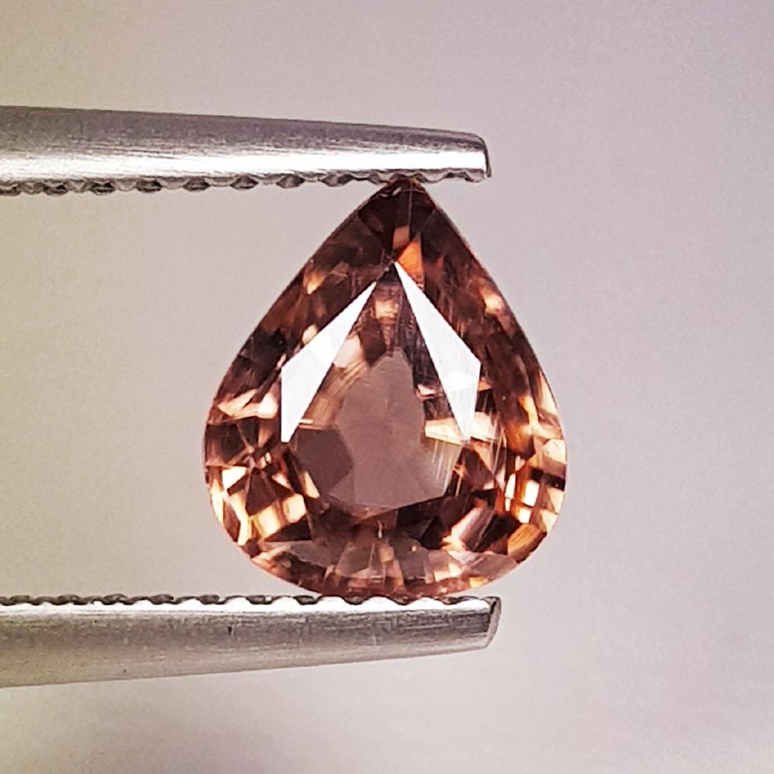 1.75 ct Natural Zircon Pear Cut: No Reserve! Title: 1.75 ct Natural Zircon Pear Cut Color/Clarity: VVS Gemstones: Loosegemstone Carat Weights: 1.75 Size/Dimensions: 7.80 x 6.60 x 3.70 Additional Information: Pear - Cambodia Shipping: