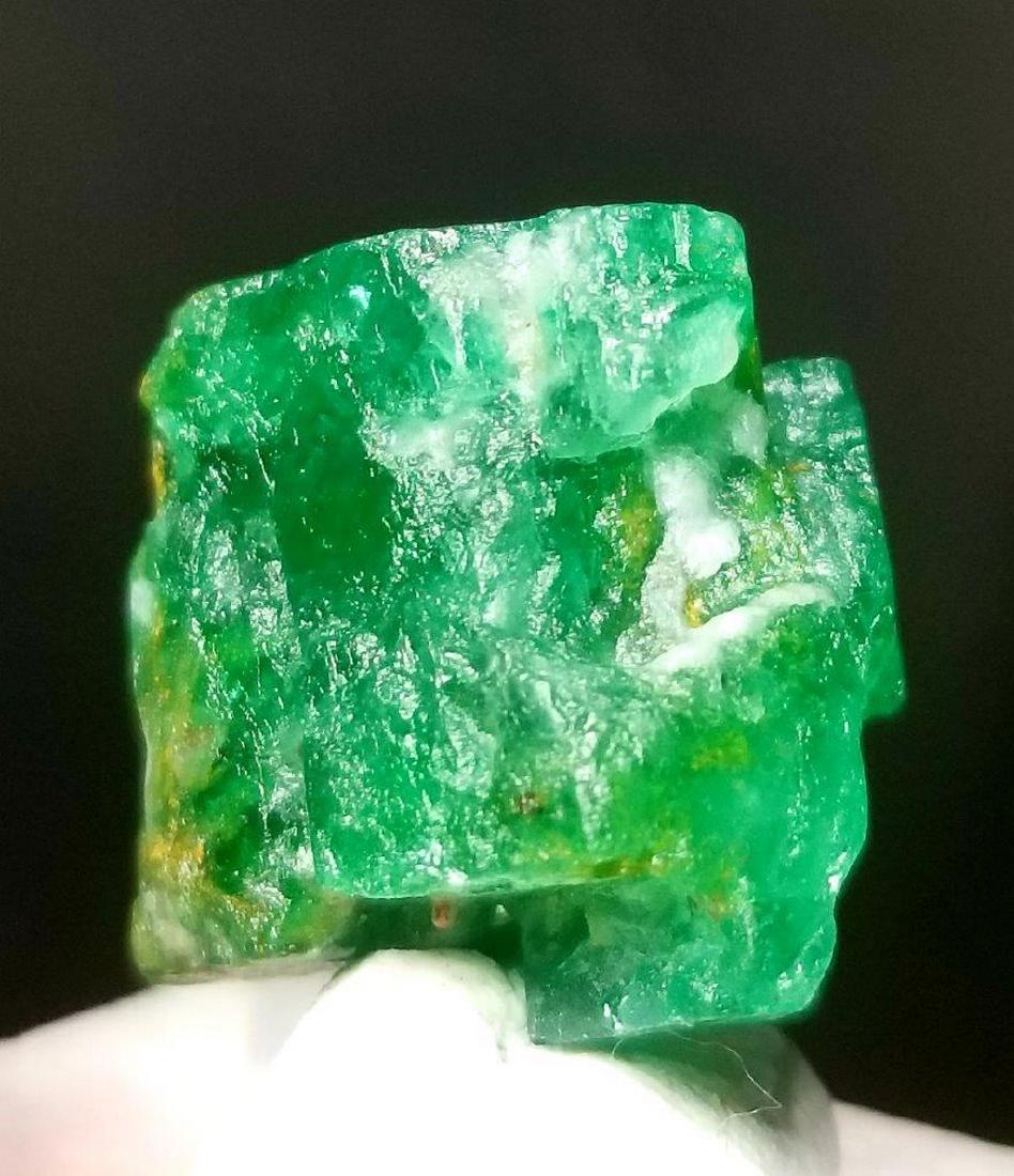 30 Carats Supreme Quality Natural Emerald Crystal in: Title: 30 Carats Supreme Quality Natural Emerald Crystal in Amazing shape Origin: Afghanistan Shipping: Domestic: Flat-rate of $23.00 to anywhere within the contiguous U.S. International: Foreign ship