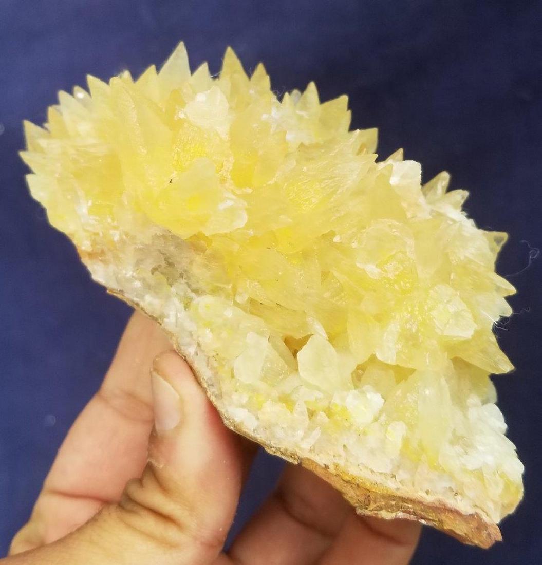 438.4 Grams Supreme Quality Dog Teeth Calcite: Title: 438.4 Grams Supreme Quality Dog Teeth Calcite Termianted Crystals Origin: Afghanistan Shipping: Domestic: Flat-rate of $33.00 to anywhere within the contiguous U.S. International: Foreign shipp
