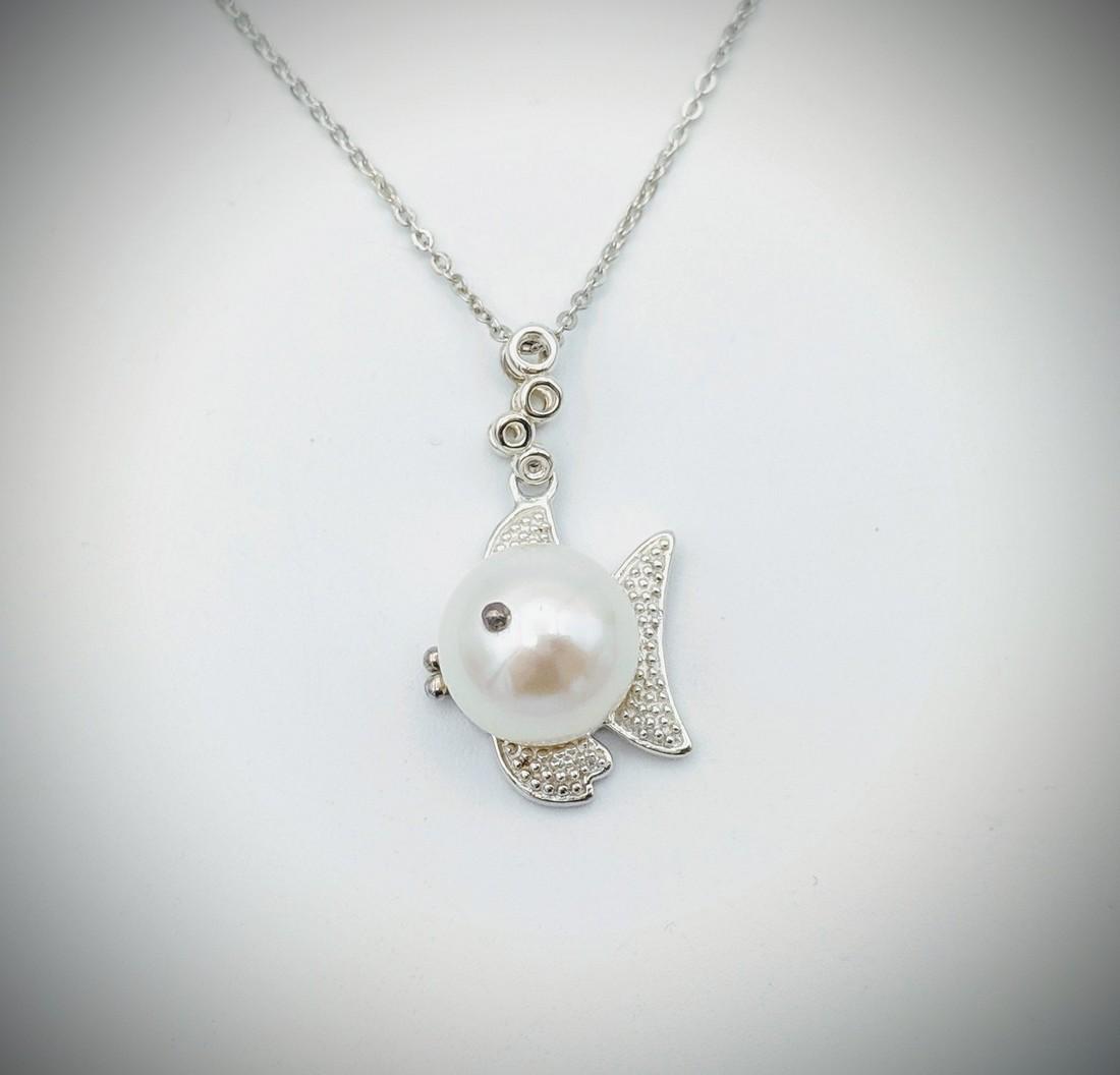 Sterling Silver Necklace w Fish Designed Pearl Pendant (1 of 4)