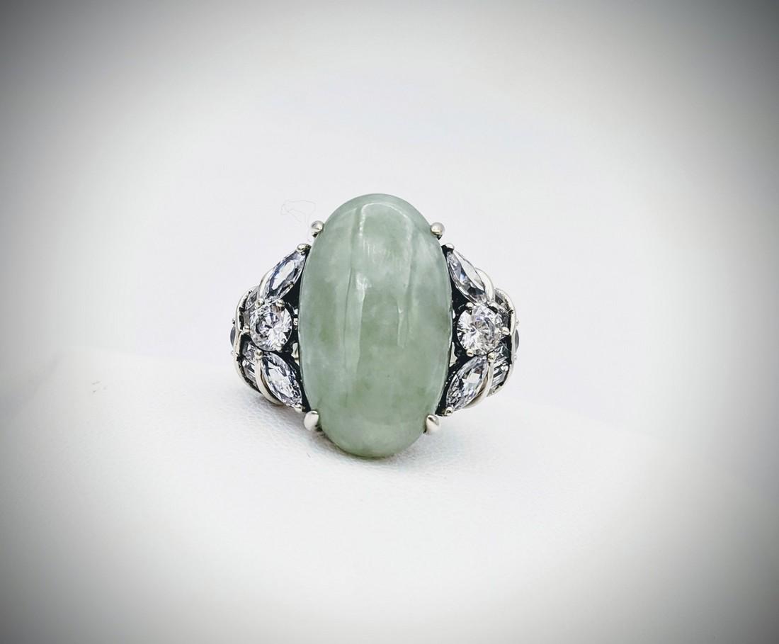 Sterling Silver Sz 7 Oval Jade Ring w Cubic Zirconia (1 of 4)