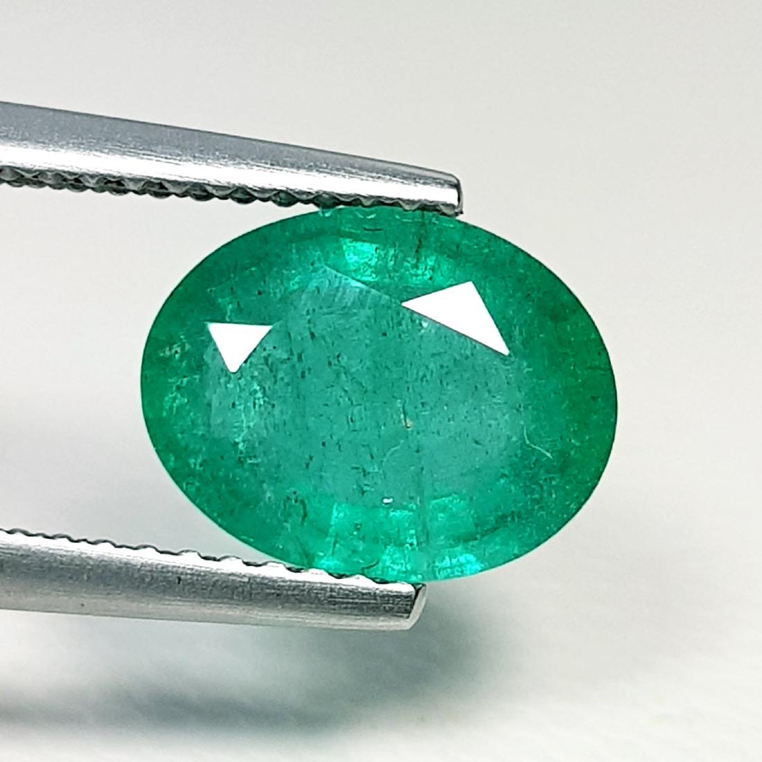 Natural Emerald Oval Cut 1.90 ct (1 of 6)