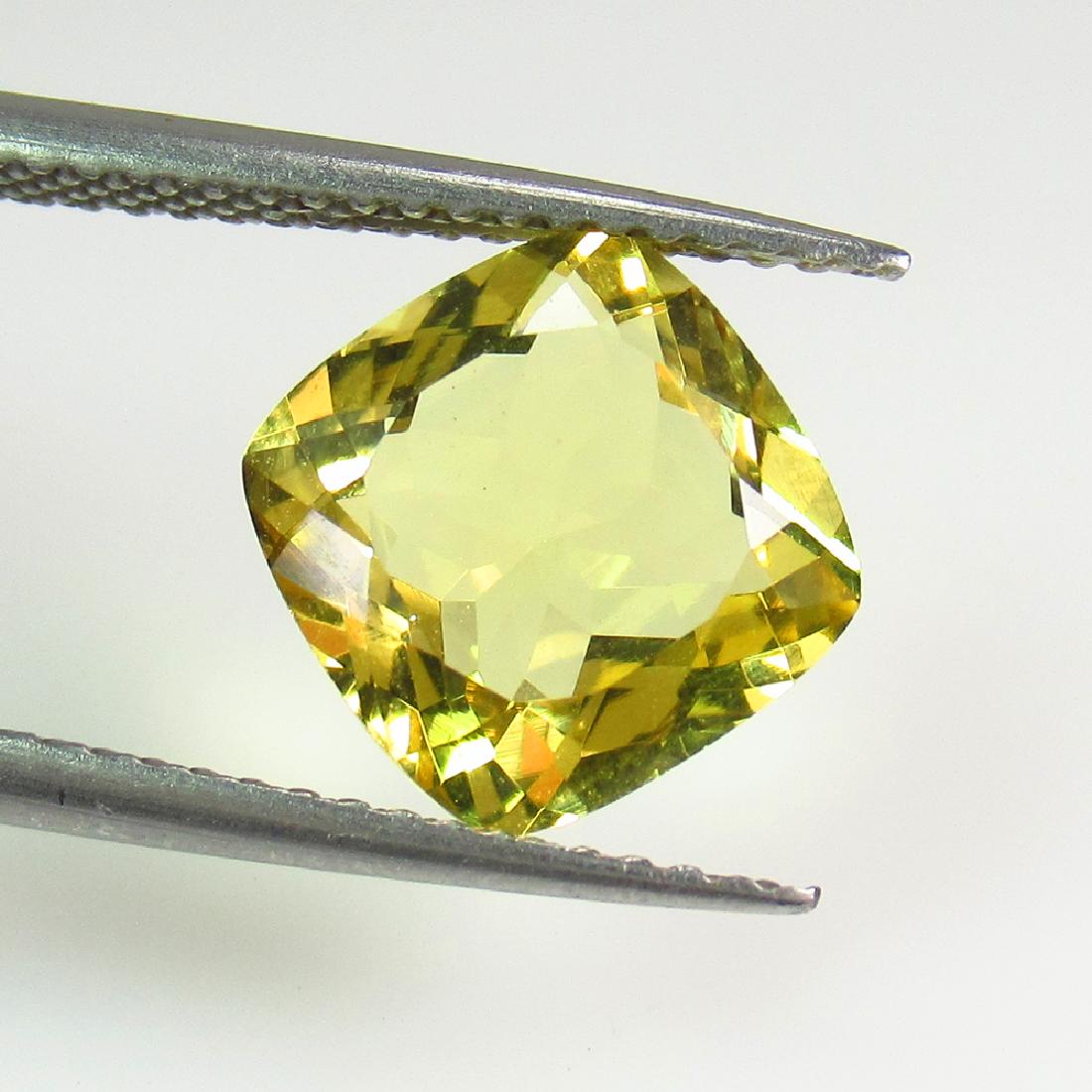 2.64 Ct Genuine Yellow Beryl 9X9 mm Square Cut: No Reserve! Title: 2.64 Ct Genuine Yellow Beryl 9X9 mm Square Cut Stone Clarity: VVS Gemstones: Natural Beryl Carat Weights: 2.64 Size/Dimensions: 9.00 x 9.00 x 5.00 mm Additional Information: Excelle