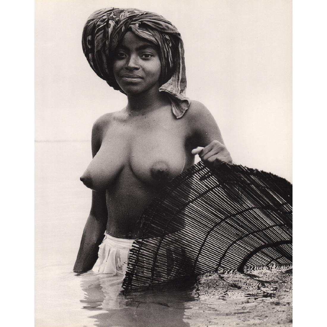 GIAN PAOLO BARBIERI - Preparing to Fish, Sainte Marie: Artist: GIAN PAOLO BARBIERI Print Title: Preparing to Fish, Sainte Marie Medium: Photo-engraving Printed in 1990's Printed in Italy Image Size approx: 10 x 12.5 inches Gian Paolo Barbieri (b. 1938) fi
