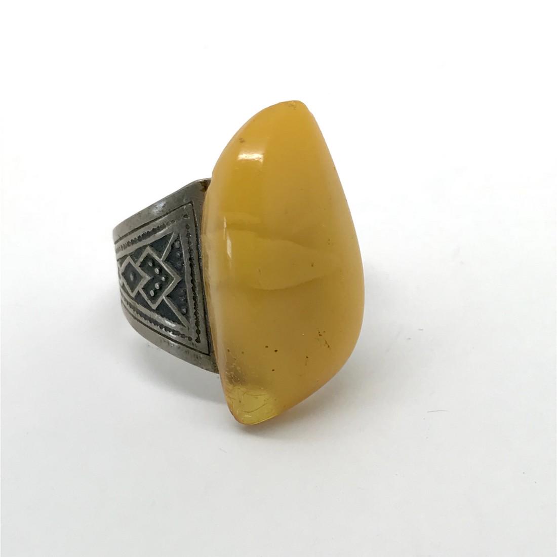 Antique Baltic amber silver ring (1 of 10)