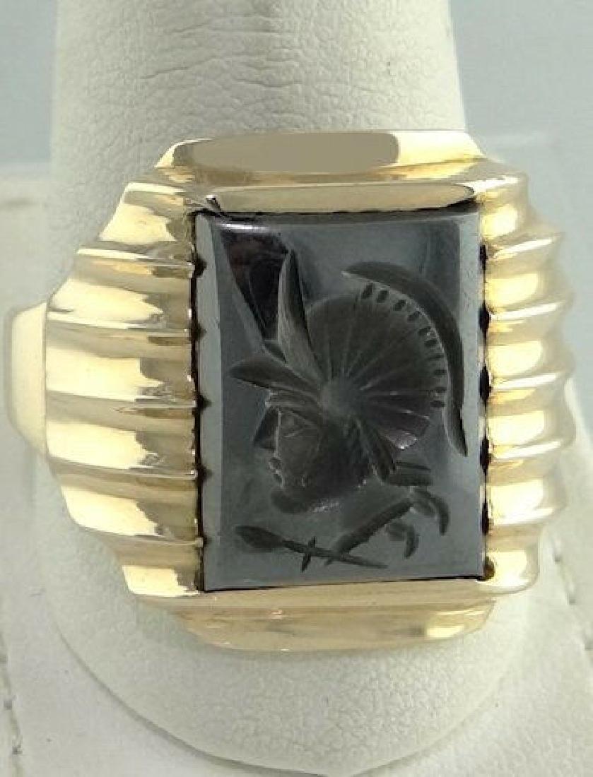 MENS 10K YELLOW GOLD HEMATITE TROJAN CARVED BAND RING (1 of 5)