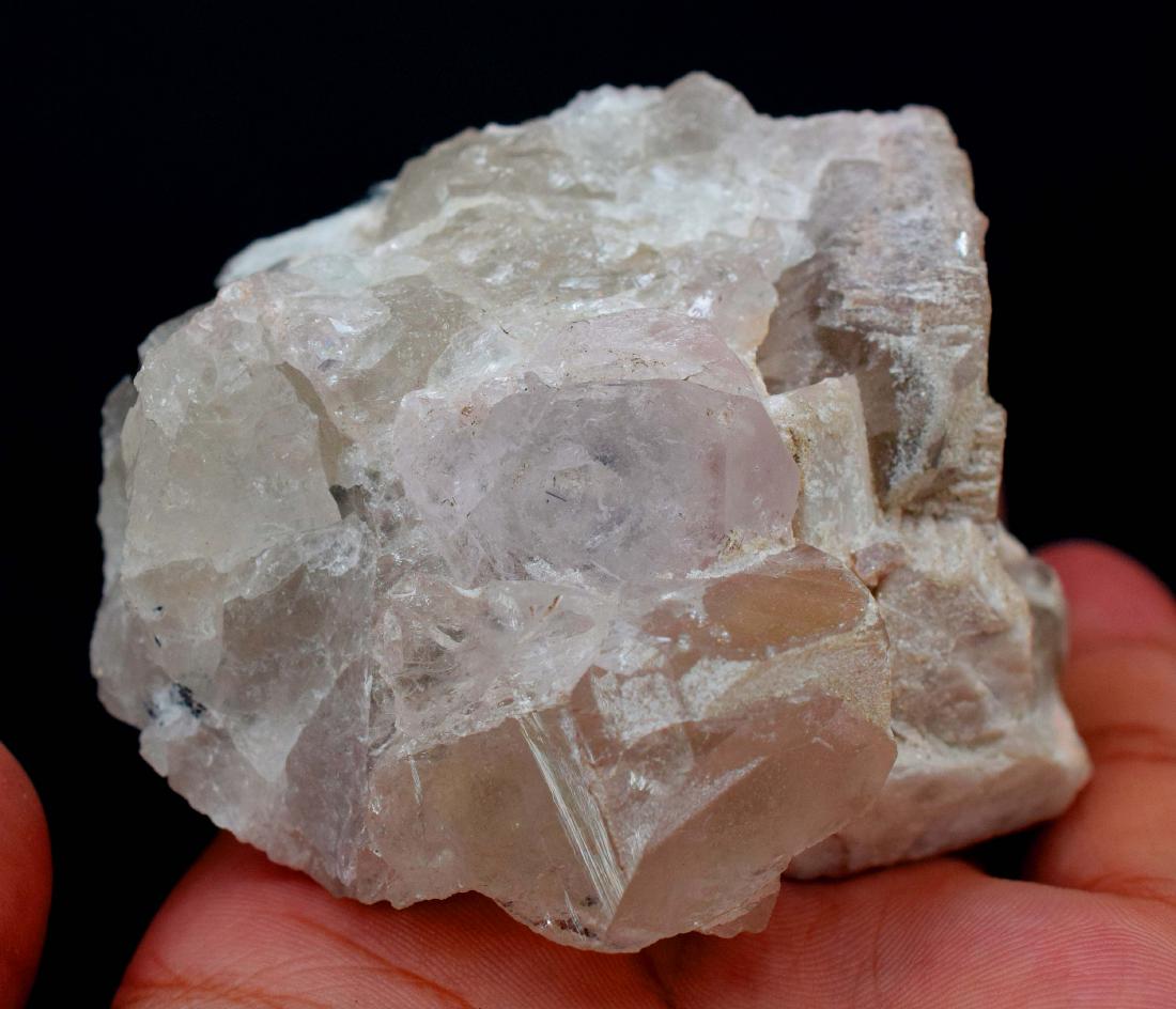 224 Gram Terminated Light Pink Morganite Crystal With: 224 Gram Terminated Light Pink Morganite Crystal With Feldspar , Mica and Quartz Specimen From Afghanistan Weight : 224 Gram Dimensions - 70*54*50 mm origin : Afghanistan Treatment : Natural DHL EXPRE