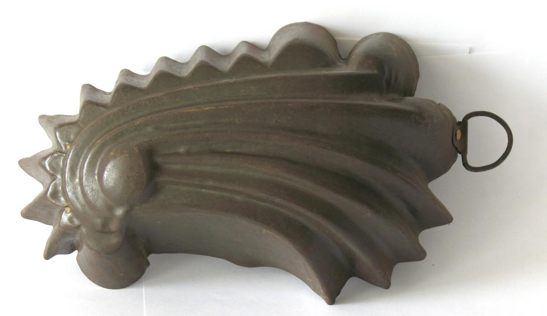 Early Tin Mold (1 of 1)