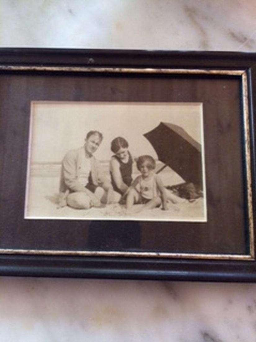 1930's Family Beach Photo: Title: 1930's Family Beach photo Date/Period: Provenance:Contemporary frame Shipping: Domestic: Flat-rate of $4.00 to anywhere within the contiguous U.S. International: Foreign shipping rates are dete