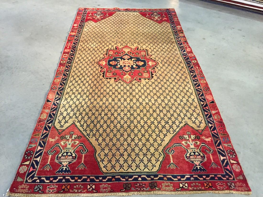 DECORATIVE PERSIAN RUG 4'.5"X8'.5" (1 of 8)