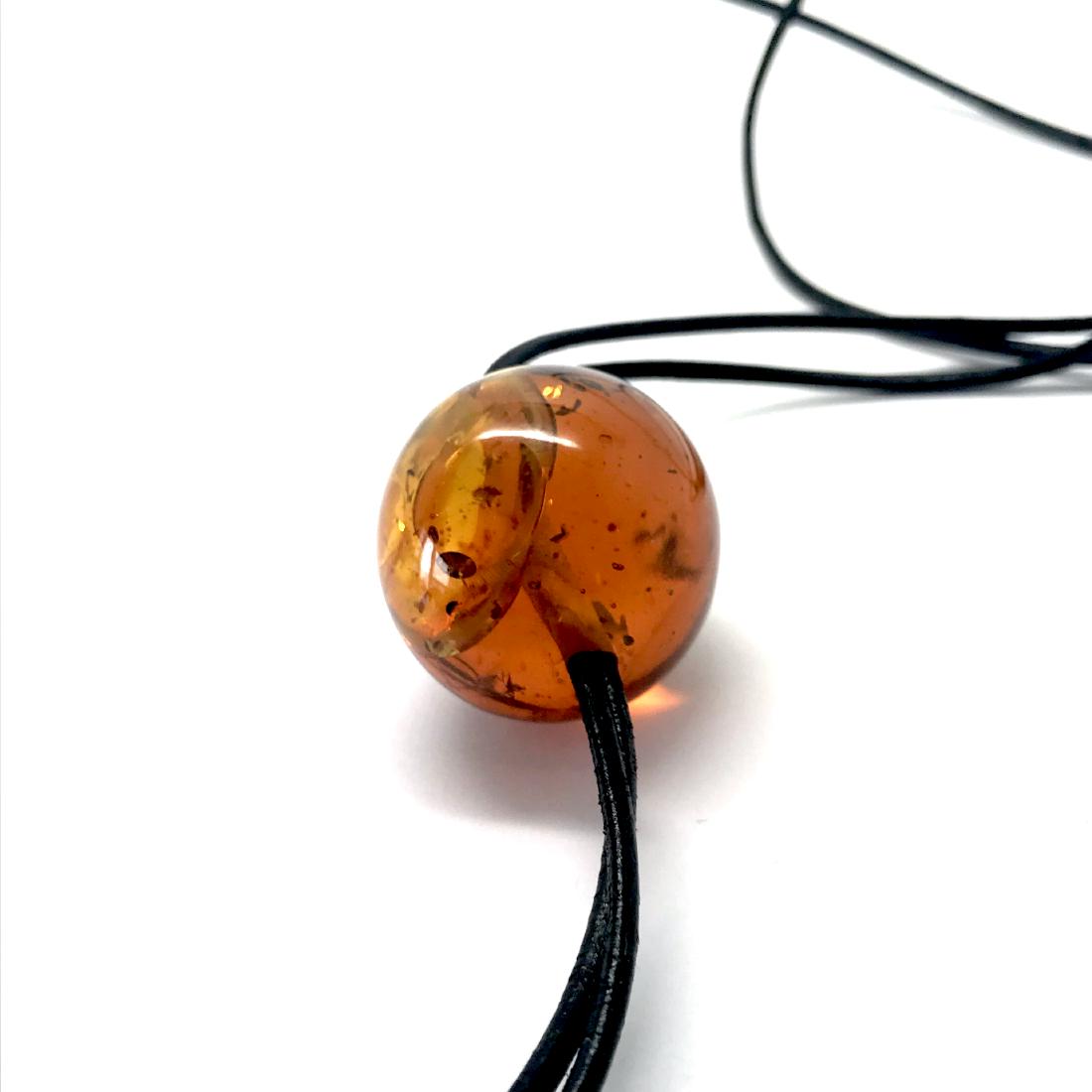Pendant Baltic amber bead 3cm, genuine leather (1 of 8)