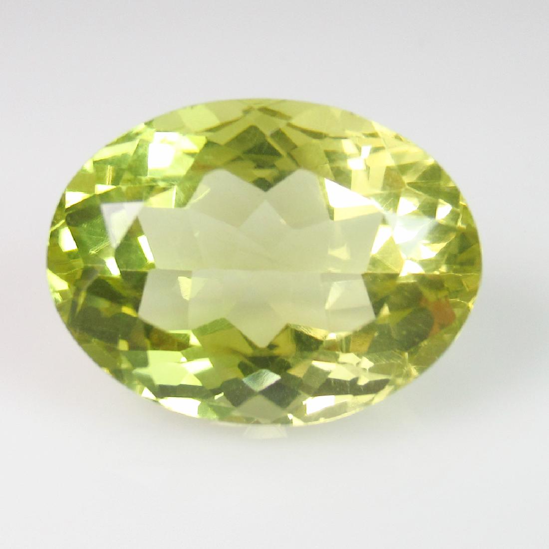 15.50 Ct Natural Lemon Quartz 18.5X14 mm Oval Cut: No Reserve! Title: 15.50 Ct Natural Lemon Quartz 18.5X14 mm Oval Cut Stone Clarity: VVS Gemstones: Natuarl Lemon Quartz Carat Weights: 15.50 Size/Dimensions: 18.60 x 13.90 x 10.20 mm Additional Inform