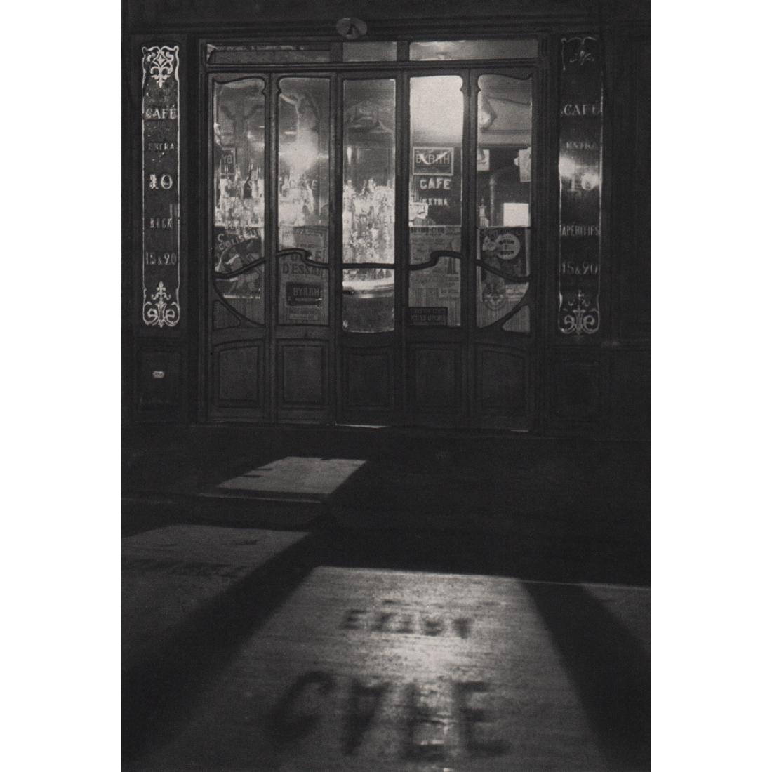 ANDRE KERTESZ - Bistro, Paris 1927: Artist: ANDRE KERTESZ Print Title: Bistro, Paris 1927 Medium: Sheet-Fed Gravure Printing date: 1970's Printed in France Image size approx. 6 x 8.5 inches Andre Kertesz (1894-1985) born Kertesz Andor,