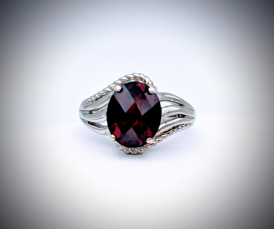 Sterling Silver Sz 7 Red Garnet Ring (1 of 5)