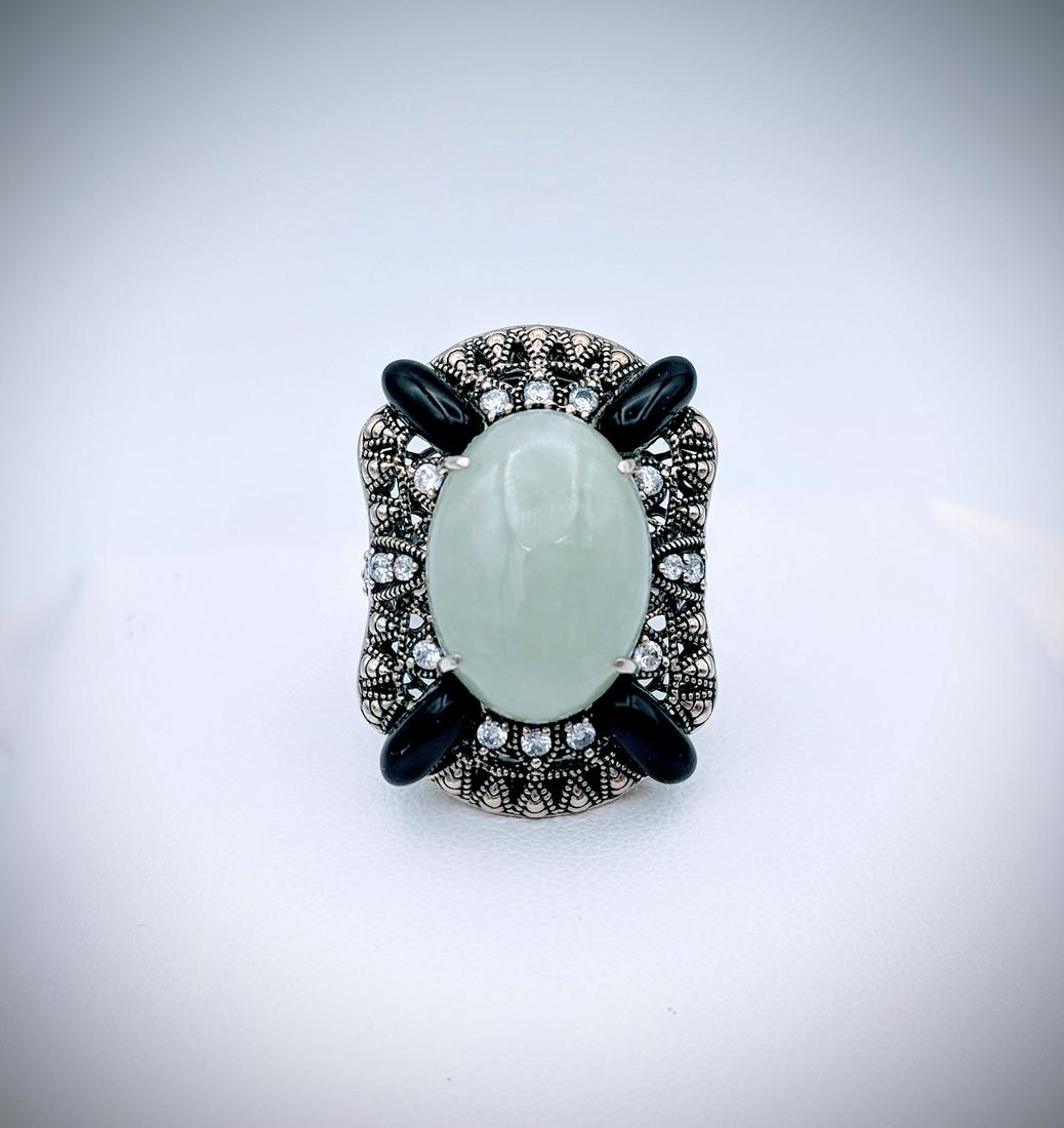 Sterling Silver Victorian Style Ring w Oval Jade, CZ & (1 of 5)