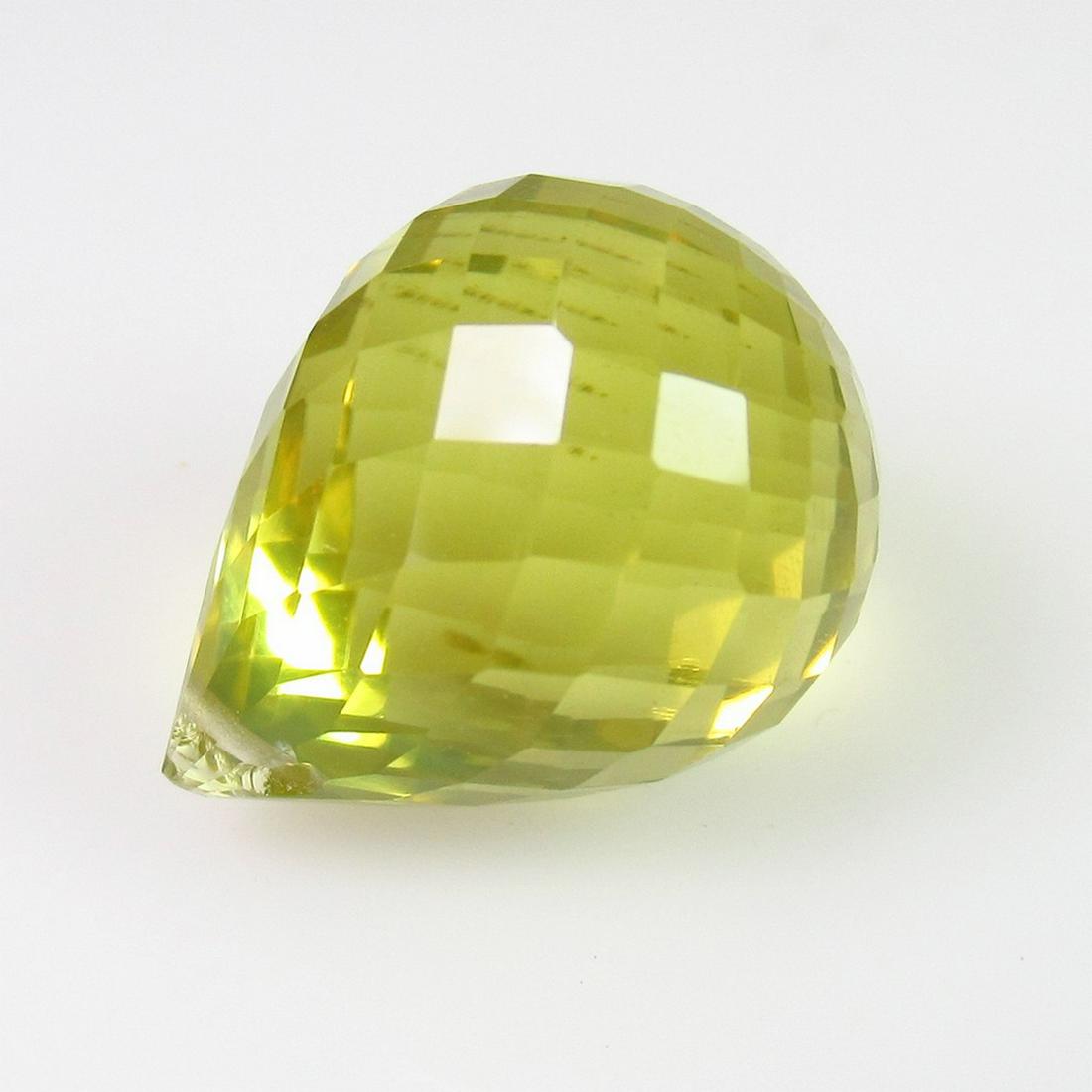 12.64 Ct Natural Lemon Quartz Drilled Pear Drop: No Reserve! Title: 12.64 Ct Natural Lemon Quartz Drilled Pear Drop Stone Clarity: VVS Loose Gemstone: Natuarl Lemon Quartz Carat Weights: 12.64 Size / Dimensions: 15.60 x 11.80 x 11.80 mm Top Quality 