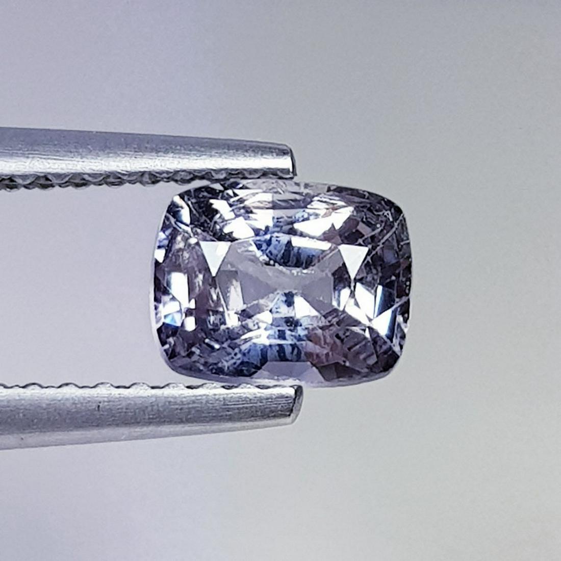Natural Spinel Cushion Cut 1.10 ct: No Reserve! Title: Natural Spinel Cushion Cut 1.10 ct Color/Clarity: VS Gemstones: Loosegemstone Carat Weights: 1.1 Size/Dimensions: 6.50 x 5.10 x 3.40 Additional Information: Rectangular Cushion - Bu