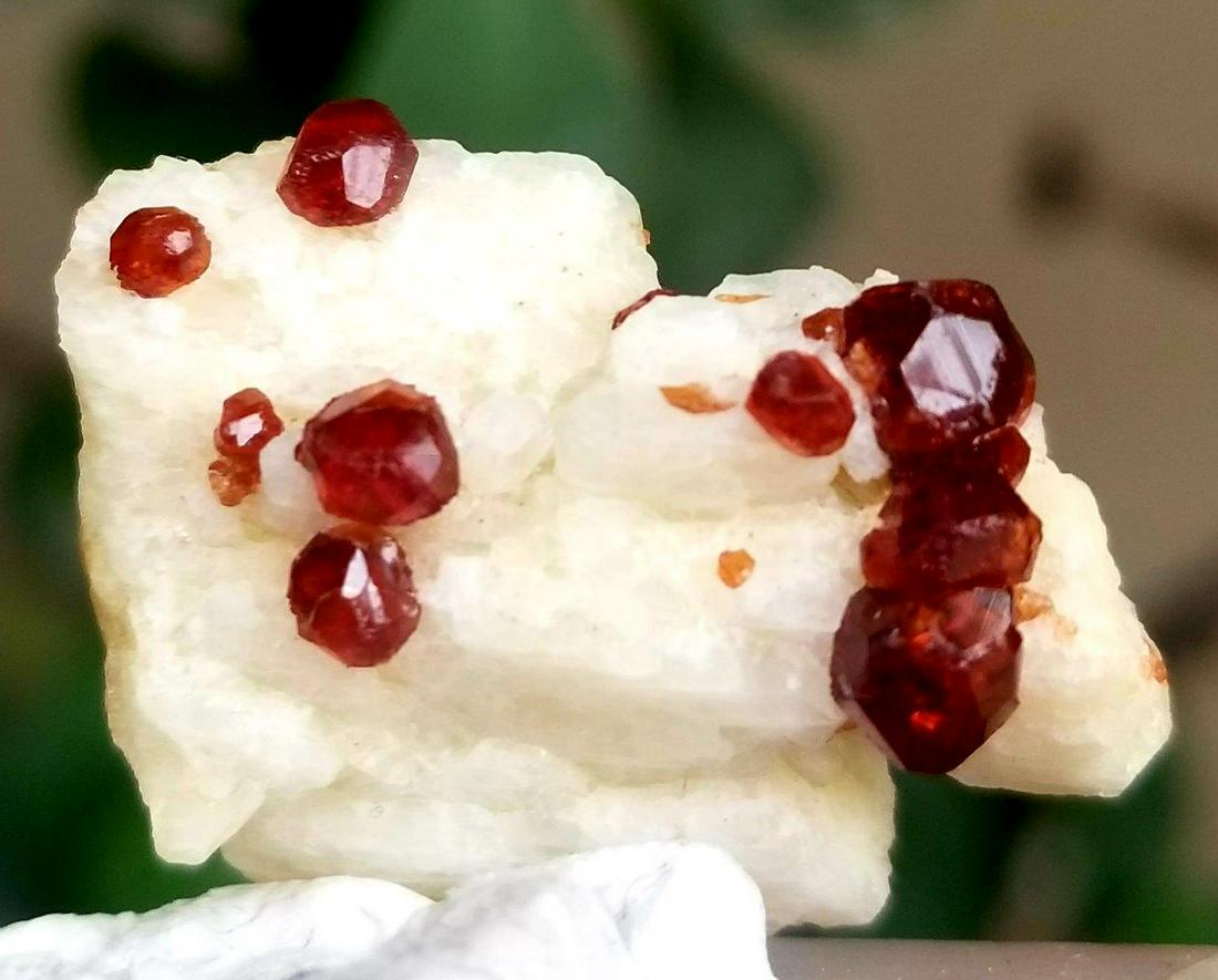 29 Carats Supreme Quality Hessonite Garnet Combined: Description: 29 Carats Supreme Quality Hessonite Garnet Combined With Mica Origin: Afghanistan Reserve: $30.00 Shipping: Domestic: Flat-rate of $23.00 to anywhere within the contiguous U.S. Internatio