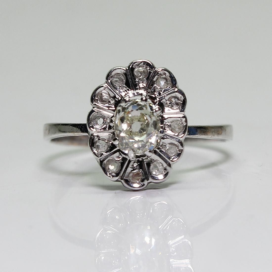 Antique Art Deco 18K Gold Diamond Ring (1 of 8)
