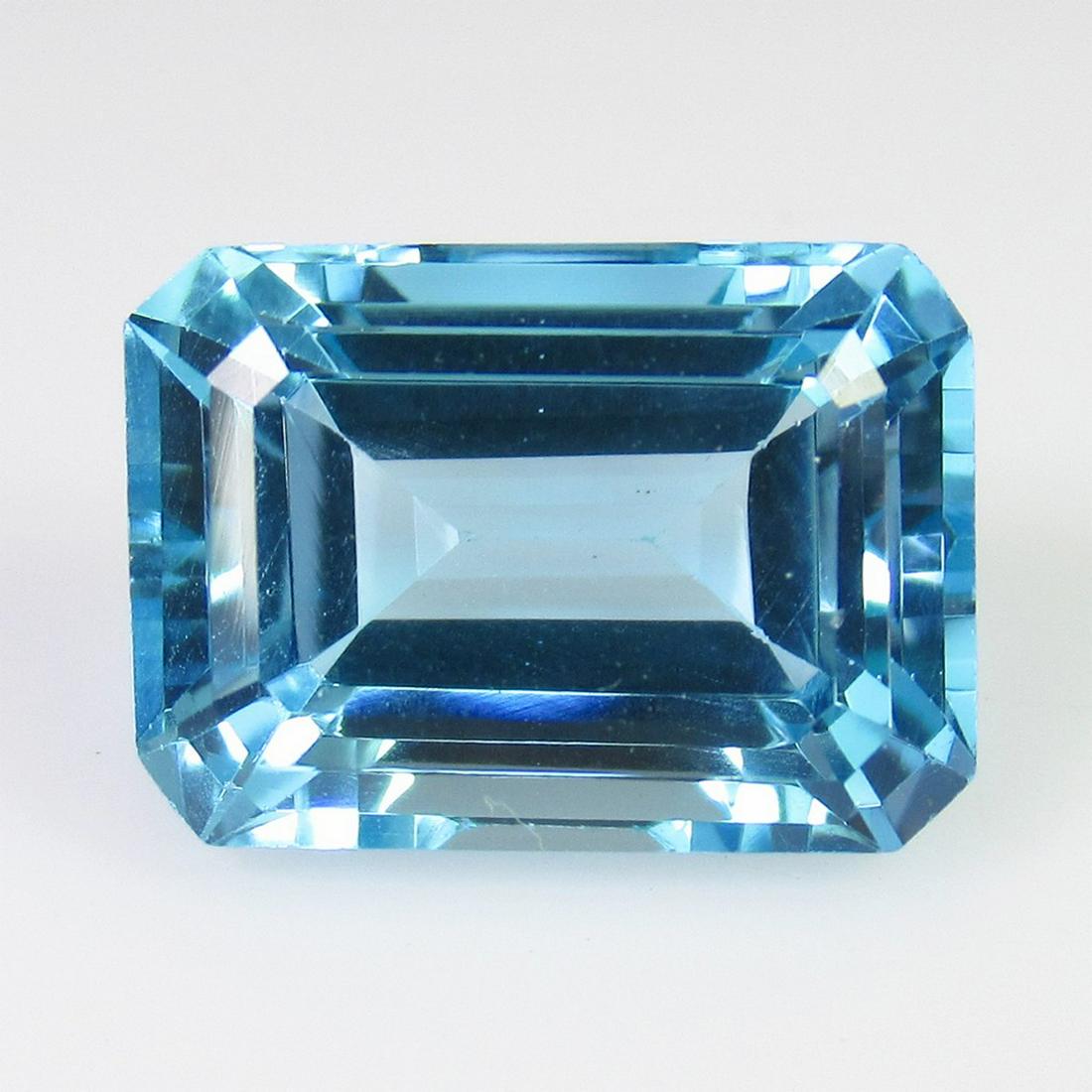 IGI Certified 10.95 Ct Genuine Swiss Blue Topaz Emerald (1 of 3)