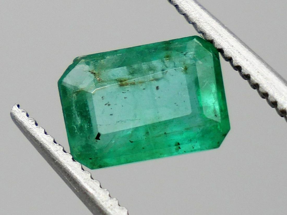 ** Zambian Emerald 1.07 ct ** (1 of 2)