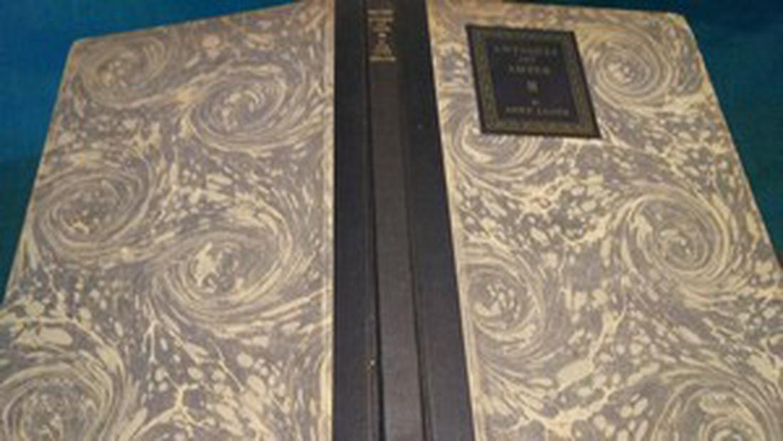ANTIQUES AND AMBER-1928-Signed 2x-Limited-Derrydale: Title: ANTIQUES AND AMBER-1928-Signed 2x-Limited-Derrydale Provenance: ANTIQUES AND AMBER Signed 2x, Limited, The Derrydale Press. By Lloyd, Anne. About this Item: The Derrydale Press, NY, 1928. Hardc